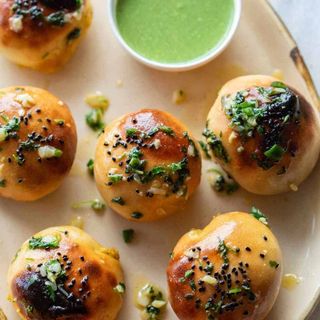 Paneer Tikka Naan Bombs