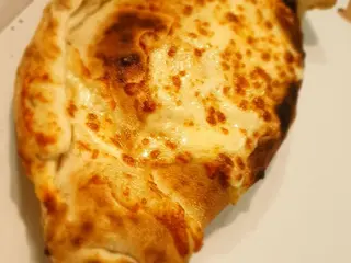 CALZONE