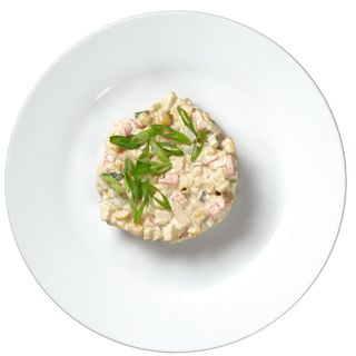 Салат з крабовими паличками та майонезом (1000 г)