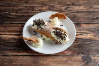 Cannolo siciliano alla ricotta
