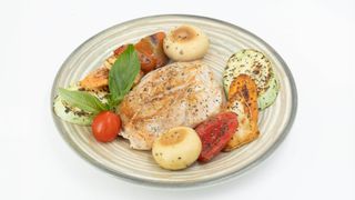 Piletina sa grilovanim povrćem