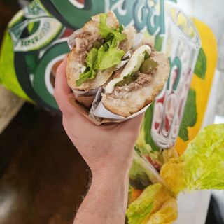 Сандвич с риба тон (350г)