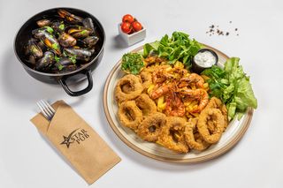 Platou cu fructe de mare 