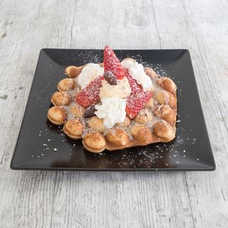 Chocolate Blanco, Fresa, Almendras y Helado