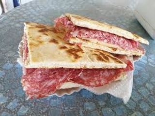Piadina salame