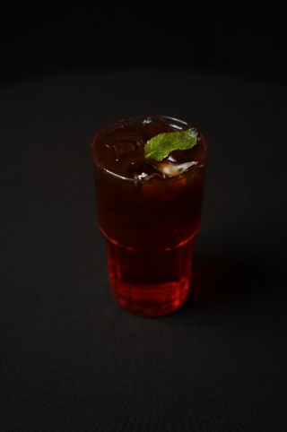 Полунична кава