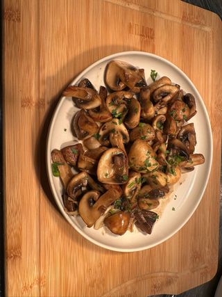 Cogumelos ao Alhinho