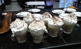 Cappuccino Avec Chantilly