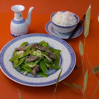 Wołowina z groszkiem cukrowym  300g