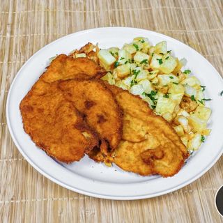 Milanesa de pollo con Patatas