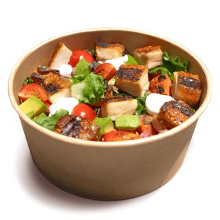 Bowl Super Salada com Frango a Dobrar
