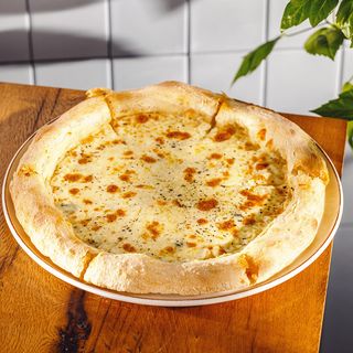 ოთხი ყველის პიცა