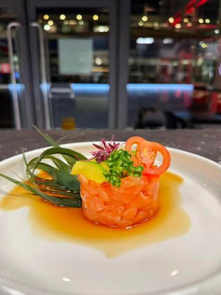 85. Salmone tartare