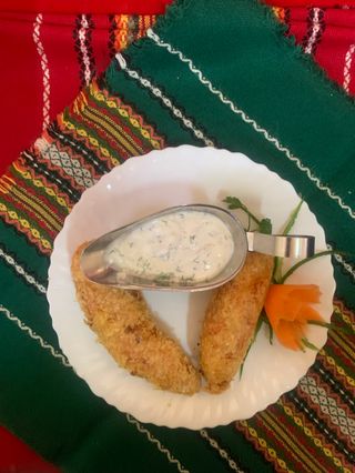 64.Чушки бюрек с млечен сос (250г)