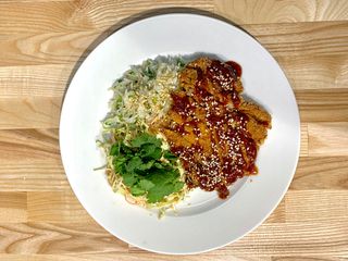 Курка Катцу з відварним рисом (345g)