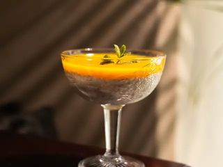 Чіа пудинг на кокосовому молоці з соусом манго - маракуйя (0.150 гр)