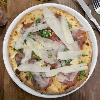 Pizza Bresaola