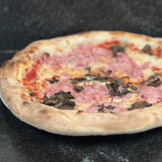 Prosciutto e funghi