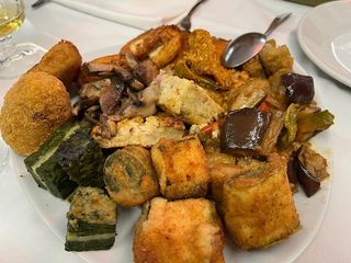 Antipasto a buffet tipico - medio