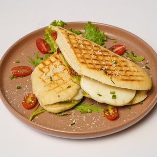 Panini Pesto Mozzarella
