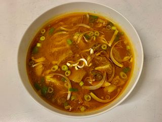 Pho Ha Noi z wołowiną Duszoną