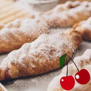 Croissant z wiśnią