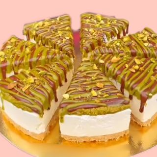 Cheesecake konafa pistache