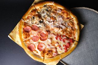 Пицца "Четыре сезона" (28см.)