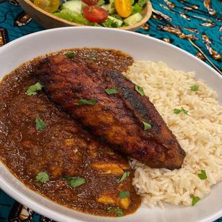 White rice, stew and turkey