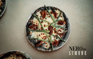 Pizza Originale Nera