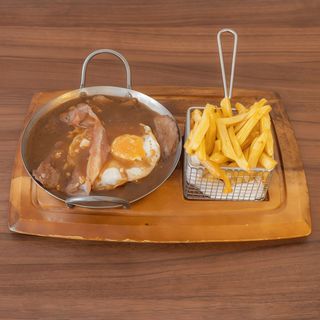 Bife à Olha Que Dois