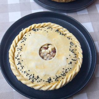 Пирог с мясом и картофелем