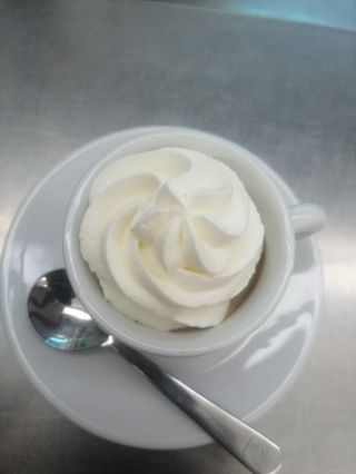 Caffè con panna