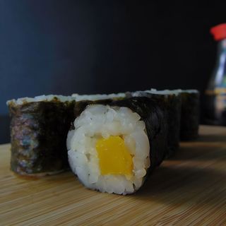 Maki Mango (6 Uds.)