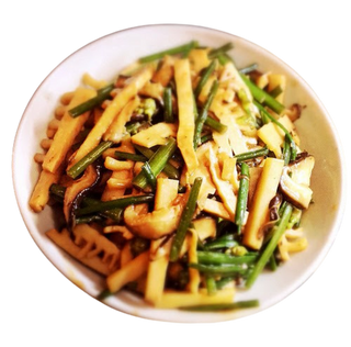 bambú y setas chinas salteadas