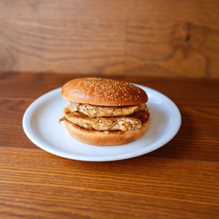 Pileće belo u lepinji