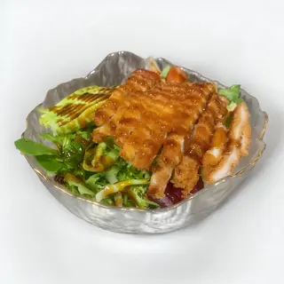 Ensalada Con Pollo Crujiente