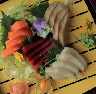 41A. Sashimi Mix Combo (16uds)