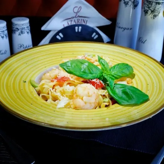 Tagliatelle con gamberi