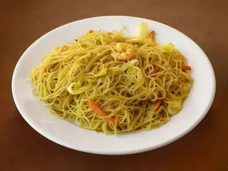 23. Fideos De Arroz Estilo Singapur Gambas