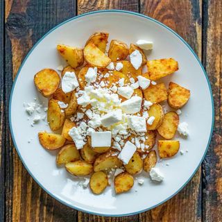 Пържени картофи със сирене