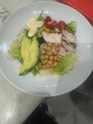 Фитнес салата с пуешко