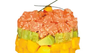 Tartar De Salmón Con Mango