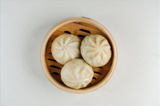 Баоцзы с мясом и луком 