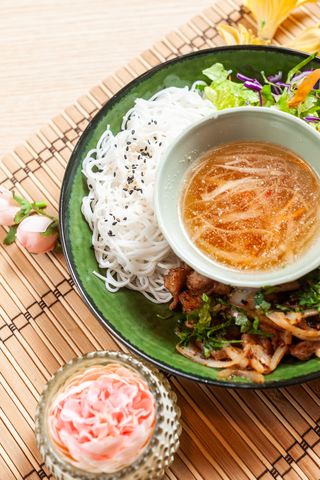 Bún Chả - bún con maiale alla griglia