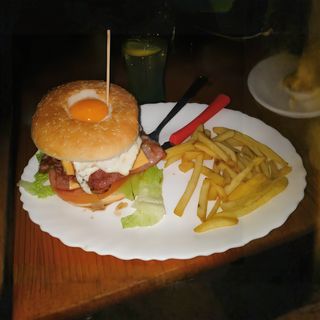 Sándwich Ráfagas Con Huevo