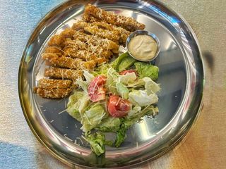 Шніцель з овочами та соусом Цезар (360g)