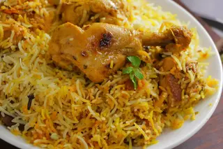 Hyderabadi Briyani Chicken + Coca-Cola+Raita