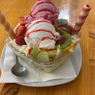 Ensalada De Fruta Grande