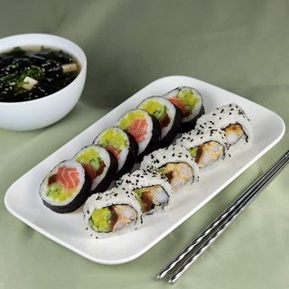 Lunch Classic 11 szt. + Zupa Miso Gratis